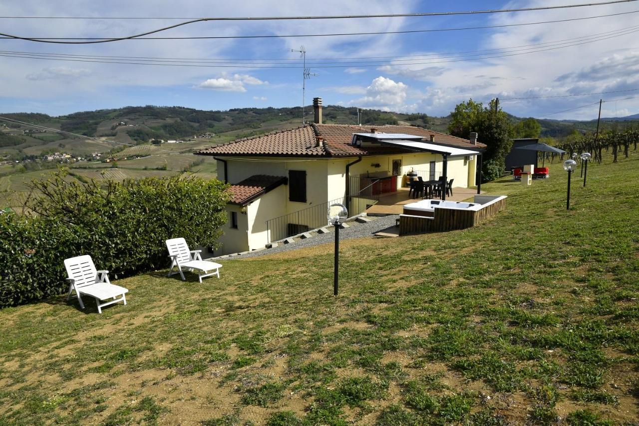 Casavacanzedezza Montecalvo Versiggia ภายนอก รูปภาพ