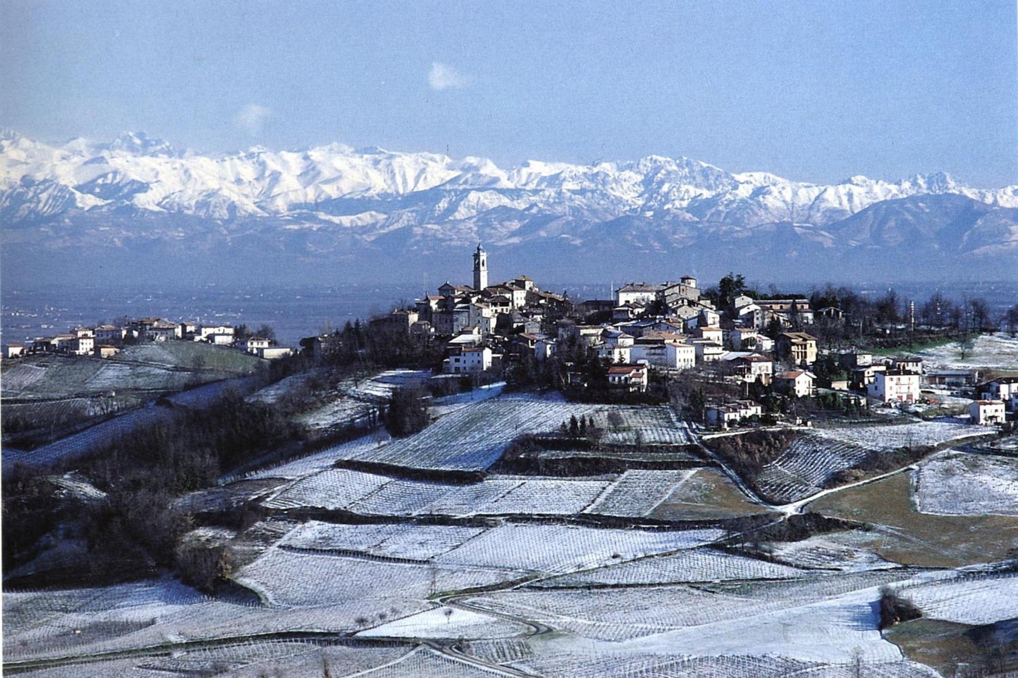 Casavacanzedezza Montecalvo Versiggia ภายนอก รูปภาพ