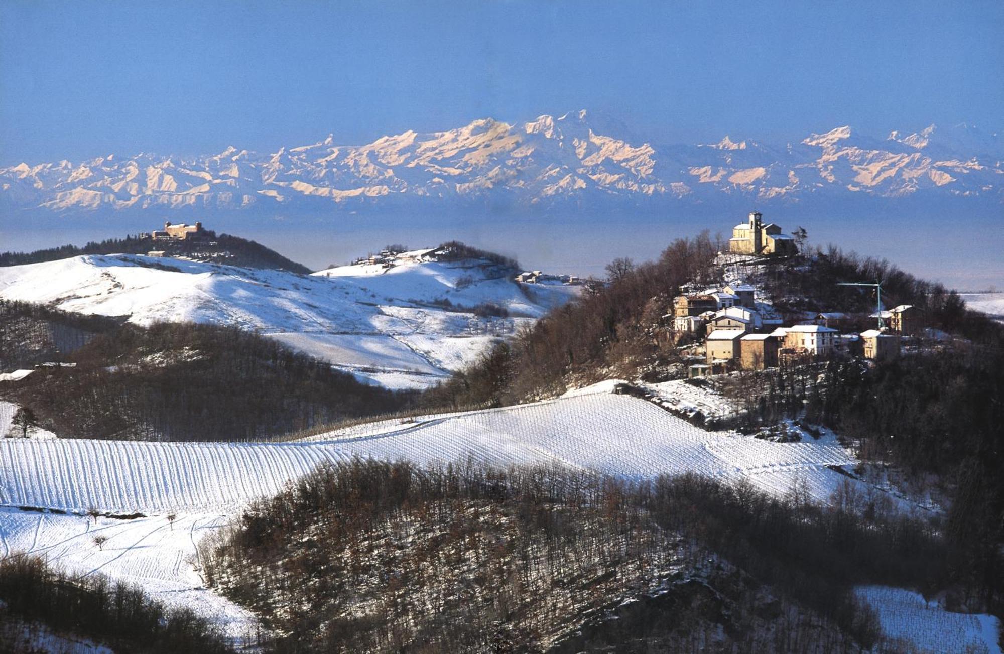 Casavacanzedezza Montecalvo Versiggia ภายนอก รูปภาพ
